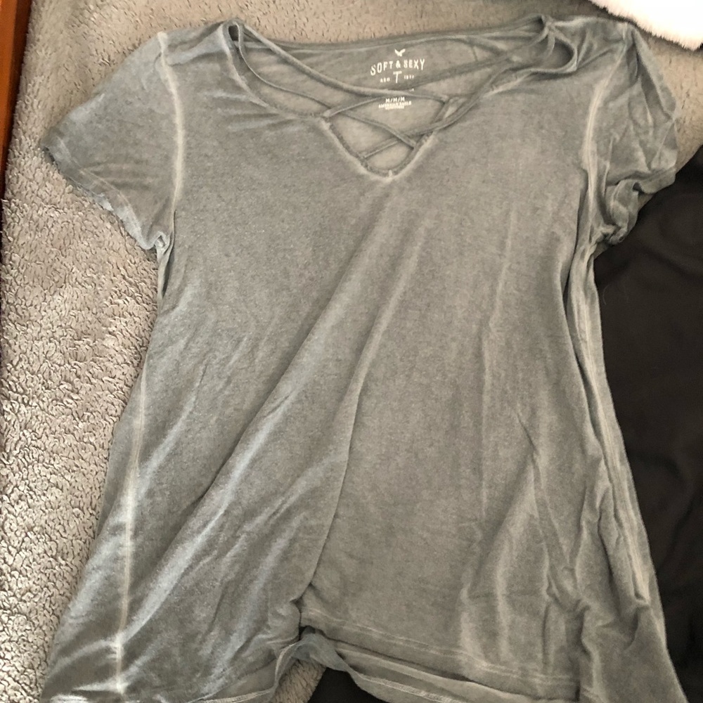 grey short sleeve american eagle shirt